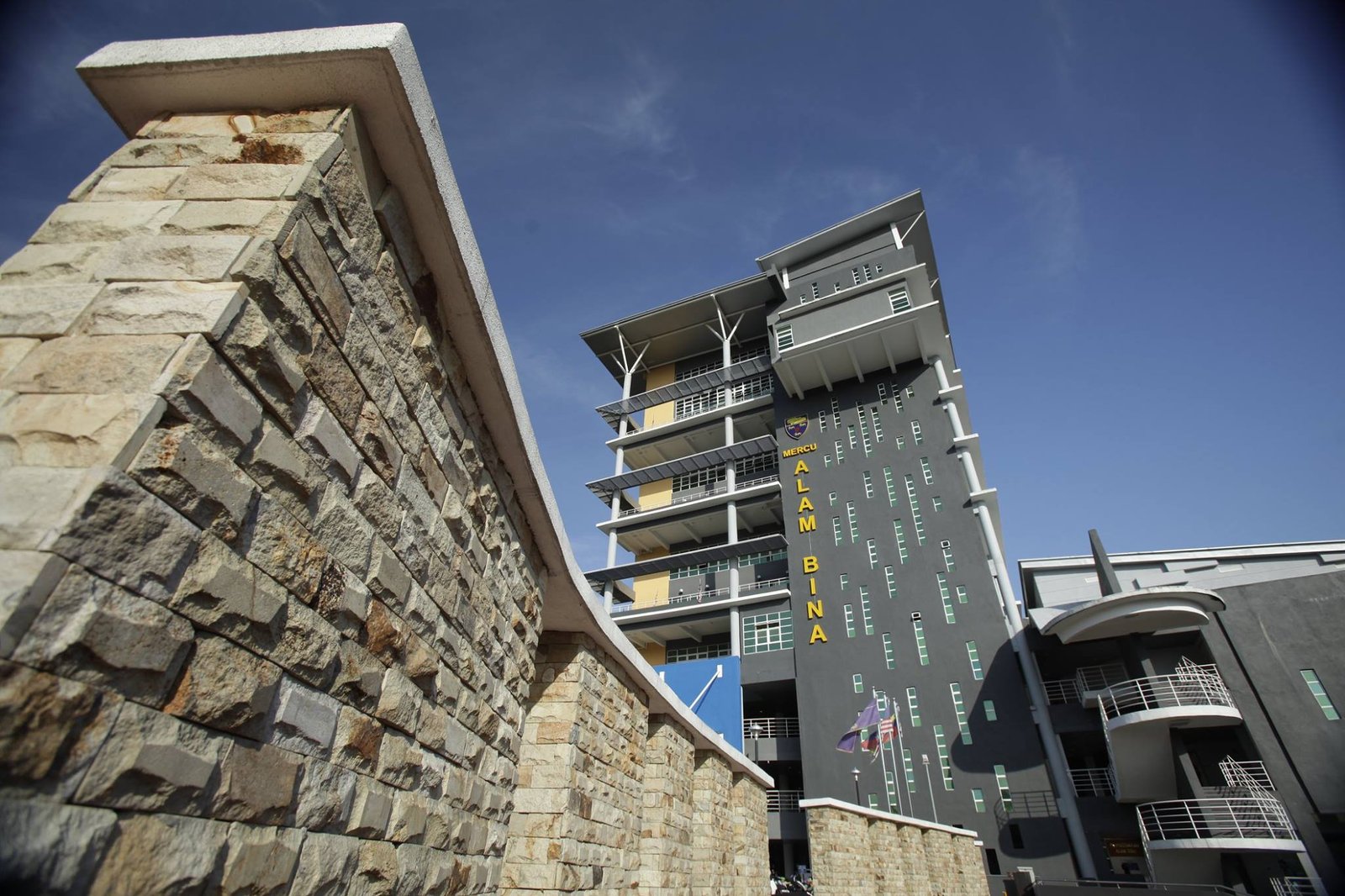 Bangunan Mercu Alam Bina, Universiti Malaya