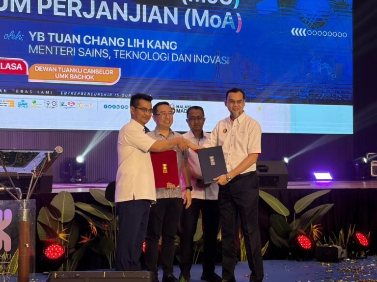 1. Pertukaran MoU antara Bioeconomy Corporation dan UMK